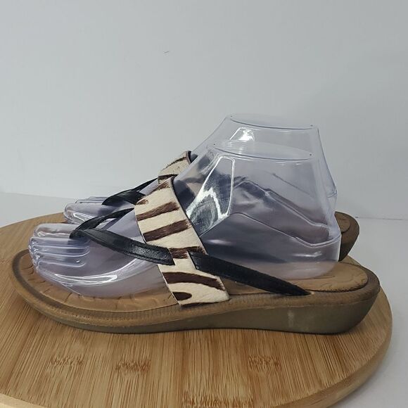 Skechers Luxe Foam Flip Flop Sandals Size 8 Black Animal Print - Picture 3 of 8